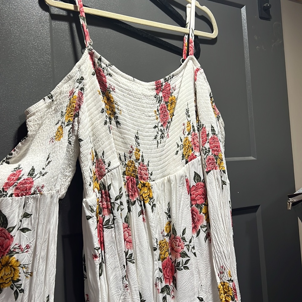 Like New Torrid Babydoll Cold Shoulder Top, Size 3